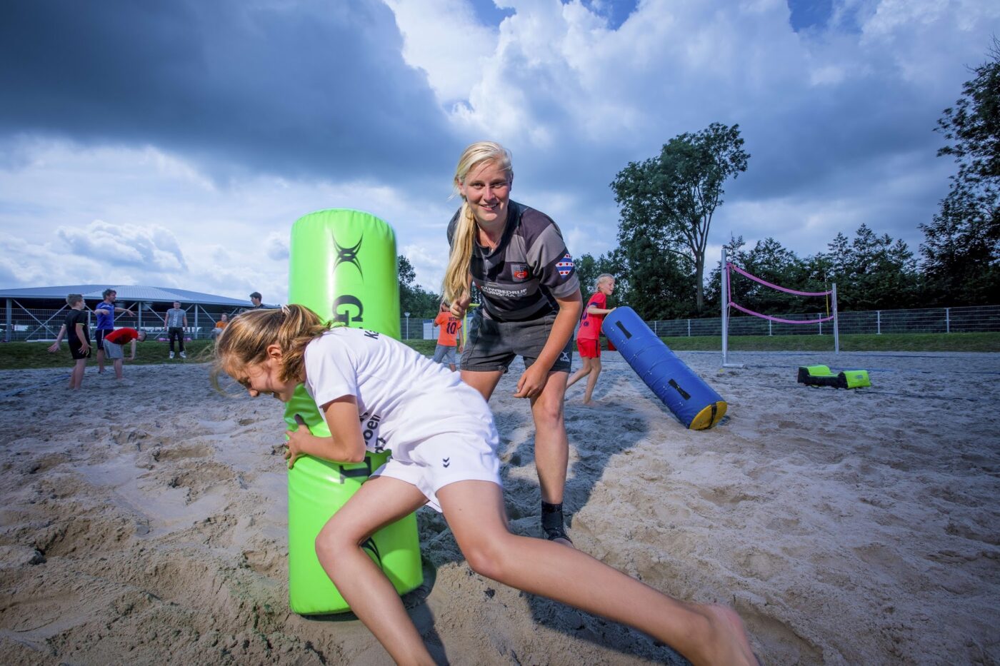 Rugby op zand op Terschelling